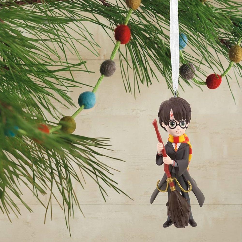 Hallmark Harry Potter Ornament with Broomstick